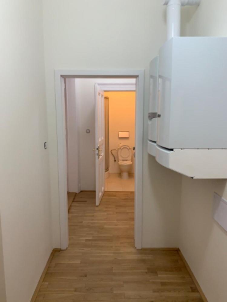 Side Street Apartments Praha Bagian luar foto